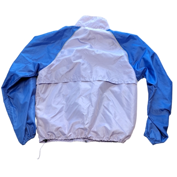 L.L.BEAN WOMEN'S SIZE MEDIUM FRONT ZIPPER SIDE POCKET WINDBREAKER. - Picture 4 of 4